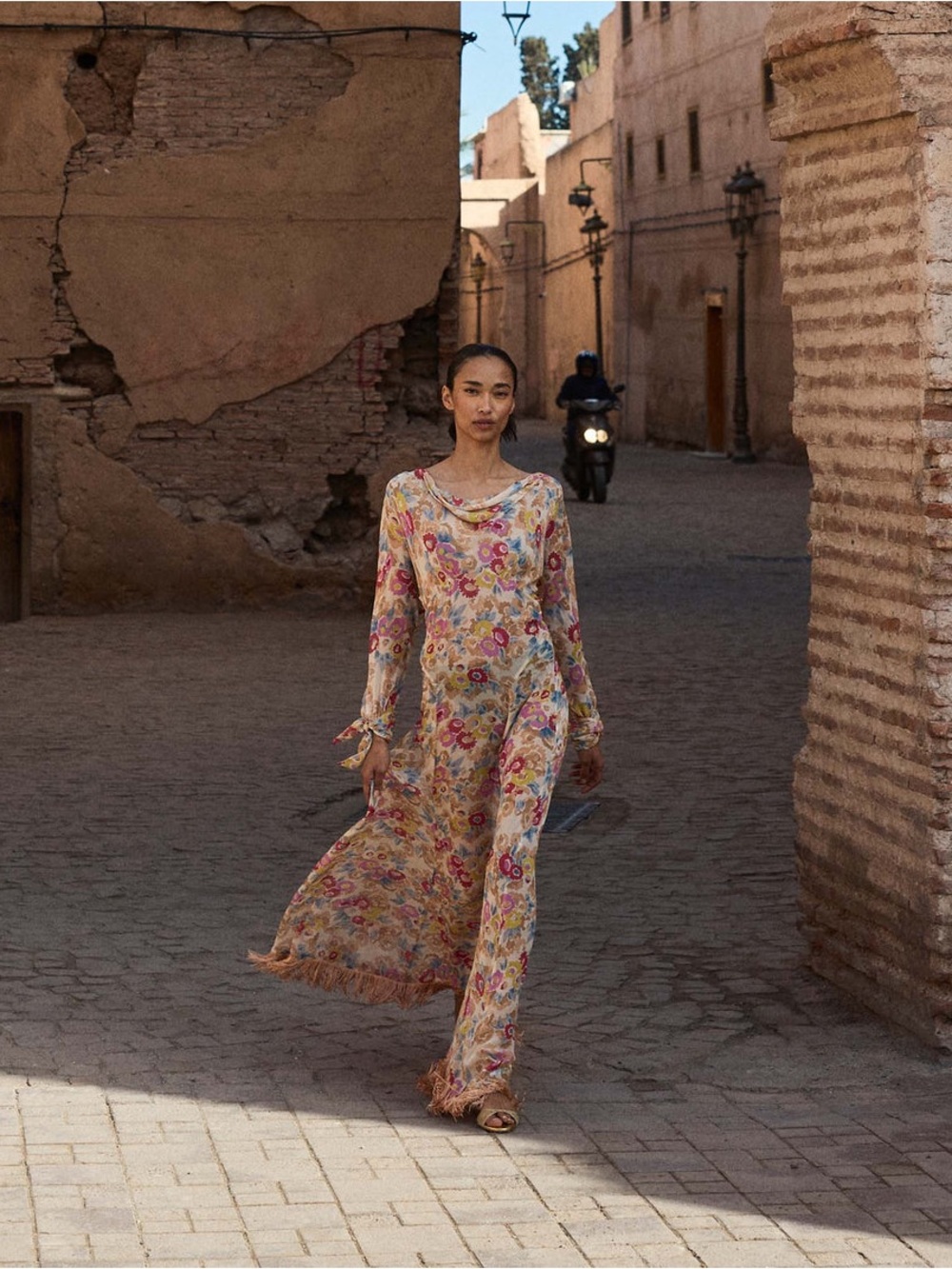 Doen Ophelia Dress in Jardin De Camelias